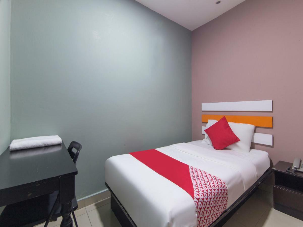 Red Orange Hotel Klang - 5 Min To Klang Town Exterior photo